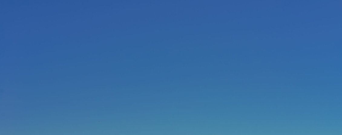 Perfect-Blue-Sky-and-Ocean-horizonJPG