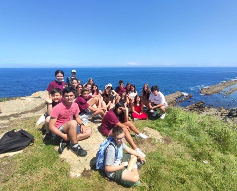 EN LAS ROCAS SURF CAMP
