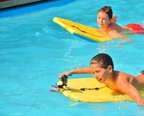 ACUÁTICAS EN LA PISCINA