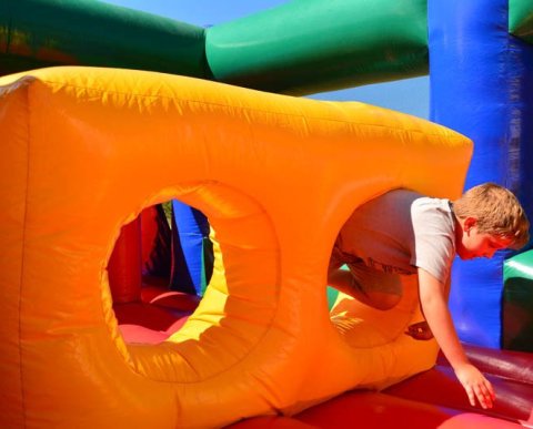 FINES DE SEMANA TODO LA AÑA EN CASAS DE COLONIAS